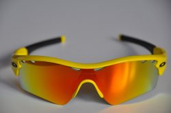 oakley-856122_960_720