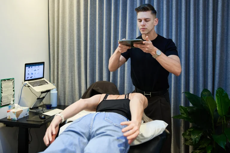 Pure Physio-Collins St-2026_03_27-027_Jacob-Stefanoff